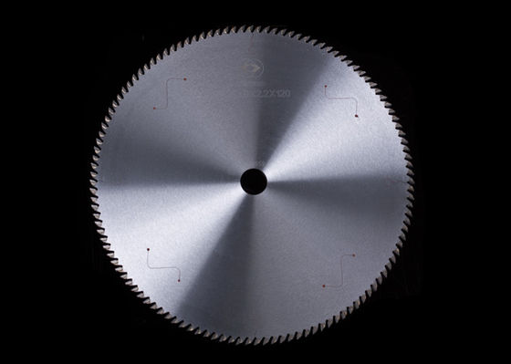 OEM 일본 SKS 강철 Colophony 플라스틱 절단은 원형 305mm 톱날이 TCT 톱날을