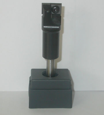 뒤집을 수 있는 칼 CNC 대패 조금으로 물리는 마이크로 곡물 텅스텐 탄화물 CNC 청소 바닥